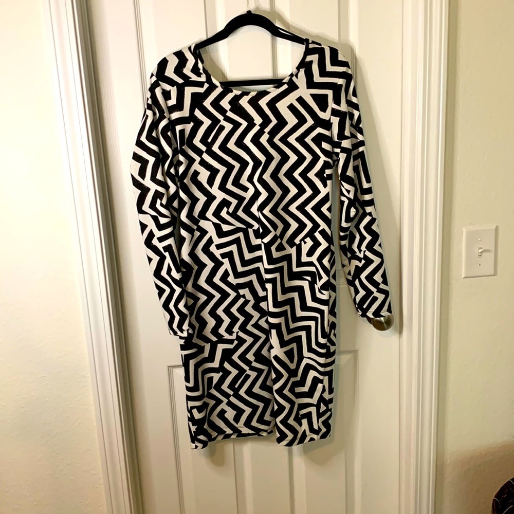 H&M Long sleeve graphic Print Dress